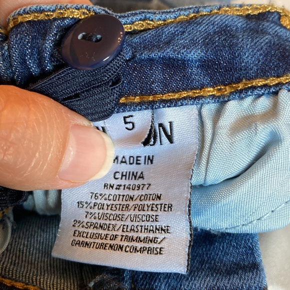 Hudson and GB Girls size 5 jean shorts bundle. Great condition. - Picture 7 of 8